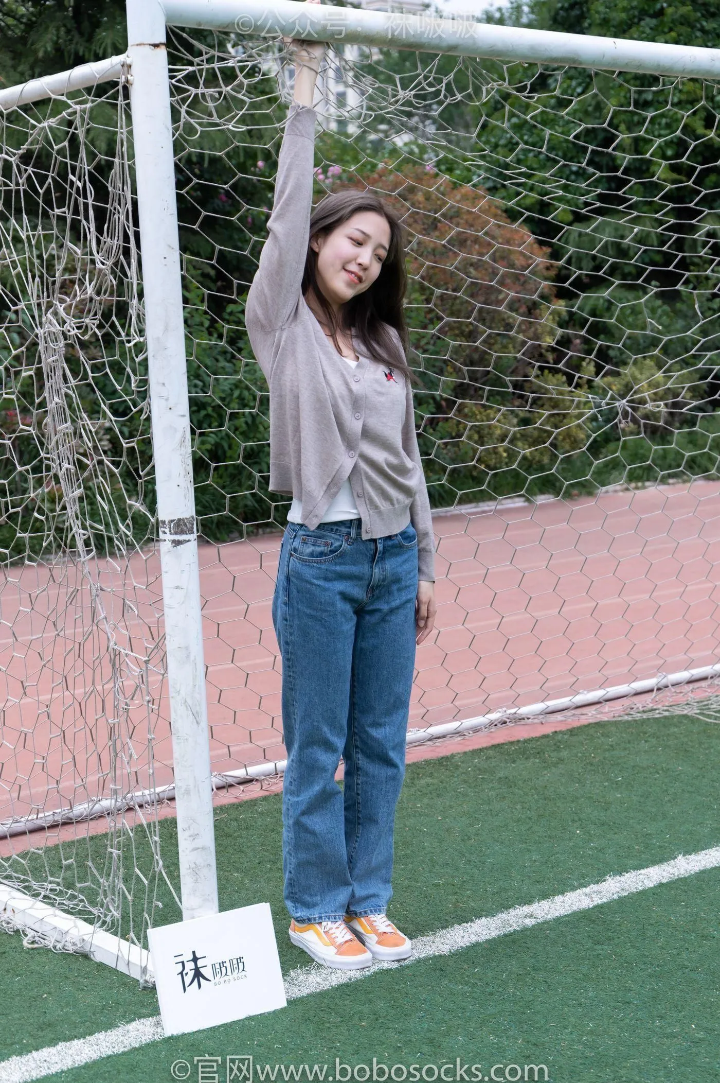 [BoBoSocks袜啵啵]NO.004 泡芙-vans帆布鞋、白棉袜、裸足 [127P]插图5
